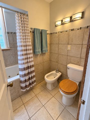 7015 S WABASH Avenue, Chicago, IL 60637
