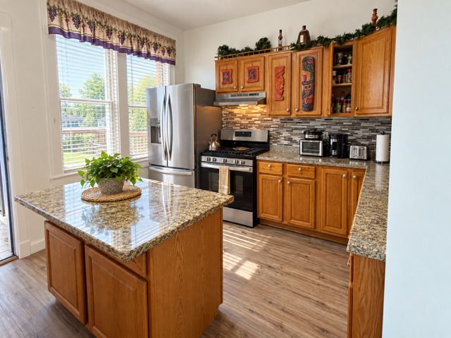 7015 S WABASH Avenue, Chicago, IL 60637