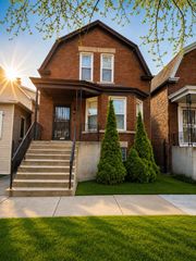 7015 S WABASH Avenue, Chicago, IL 60637