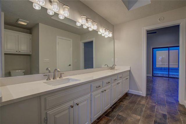 1899 Saddleback Boulevard 21, Norman, OK 73072