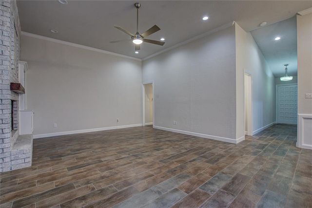 1899 Saddleback Boulevard 21, Norman, OK 73072