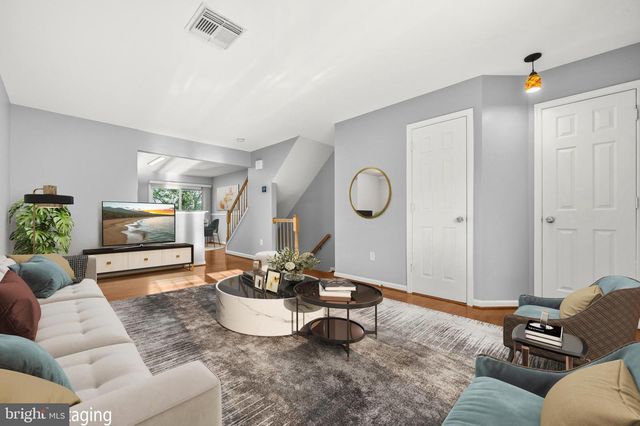 8547 TOWNE MANOR CT, Alexandria, VA 22309