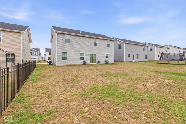 857 McArthur Drive, Lebanon, IN 46052