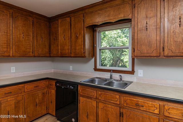 105 Allison Drive, Dudley, NC 28333