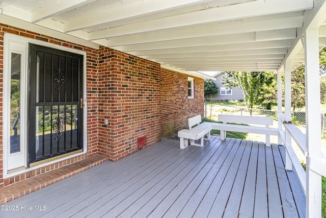 105 Allison Drive, Dudley, NC 28333