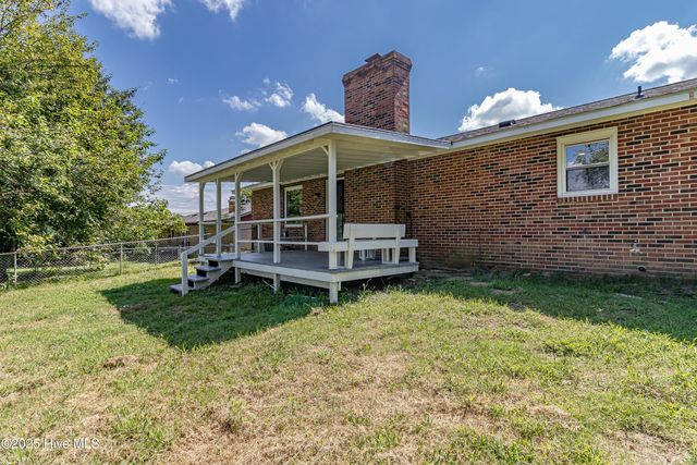 105 Allison Drive, Dudley, NC 28333