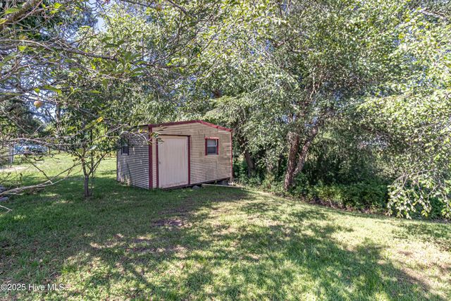 105 Allison Drive, Dudley, NC 28333