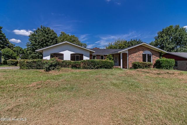 105 Allison Drive, Dudley, NC 28333