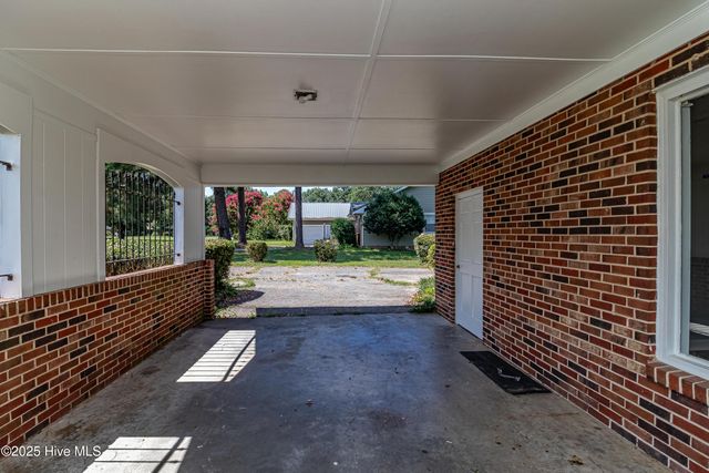 105 Allison Drive, Dudley, NC 28333