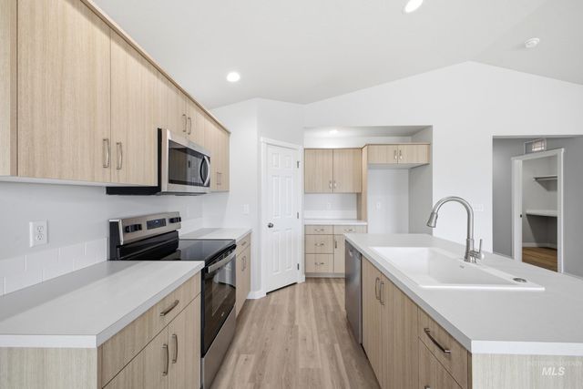 1598 Sunday River St, Middleton, ID 83644