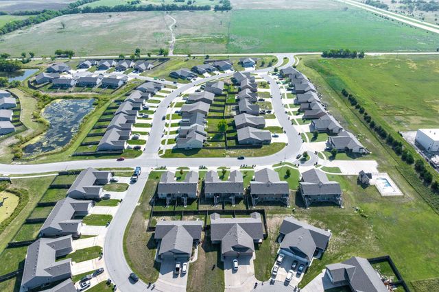 2426 E Quivira Ct, Kechi, KS 67067