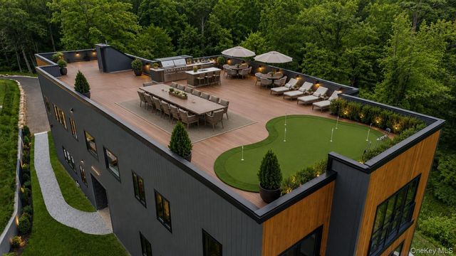 41 Mead Road, Armonk, NY 10504