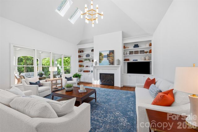 11110 Mcclure Manor Drive, Charlotte, NC 28277