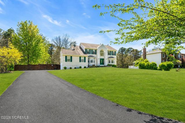 18 Camelot Terrace, Jackson, NJ 08527