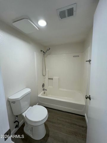 6550 N 47th Avenue 137, Glendale, AZ 85301