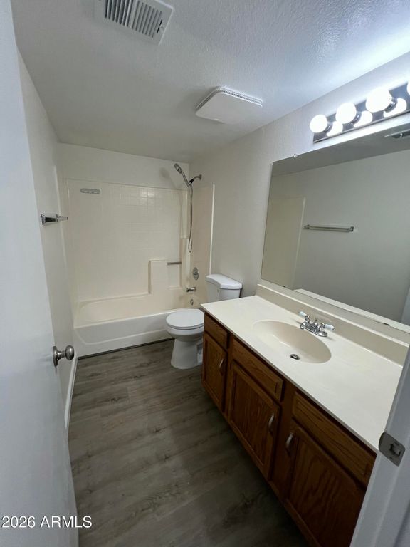 Image 26 of property listing at 6550 N 47th Avenue 137, Glendale, AZ 85301