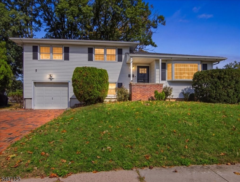 15 Adelphi Ct, Edison Twp., NJ 08837 — exterior