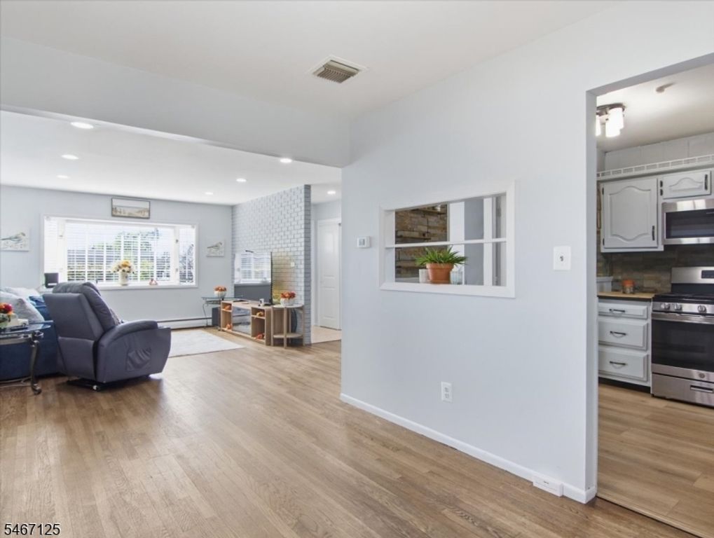 15 Adelphi Ct, Edison Twp., NJ 08837 — photo 4
