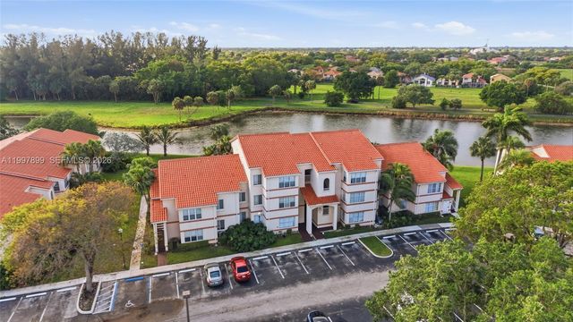 3310 N Pinewalk Dr N 1817, Margate, FL 33063