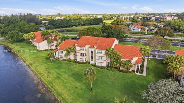 3310 N Pinewalk Dr N 1817, Margate, FL 33063