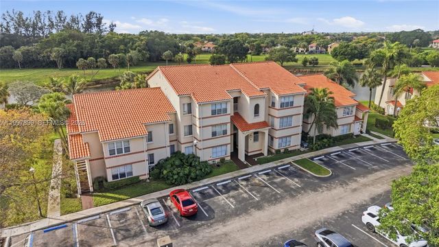 3310 N Pinewalk Dr N 1817, Margate, FL 33063