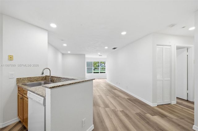 3310 N Pinewalk Dr N 1817, Margate, FL 33063