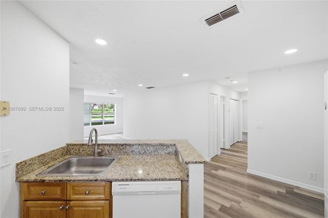 3310 N Pinewalk Dr N 1817, Margate, FL 33063