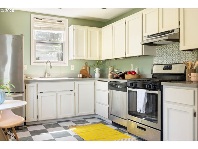 3127 Se 63RD Ave, Portland, OR 97206