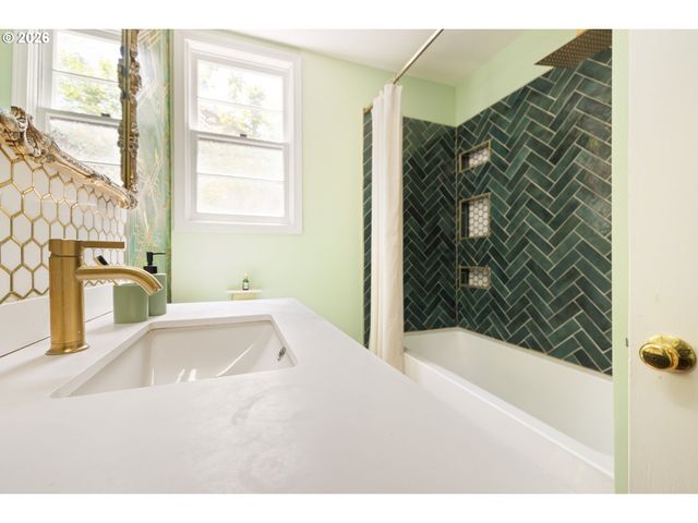 3127 Se 63RD Ave, Portland, OR 97206