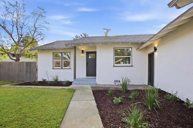 8574 Holly Ln, Riverside, CA 92504