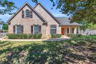1014 Griffith Avenue, Terrell, TX 75160