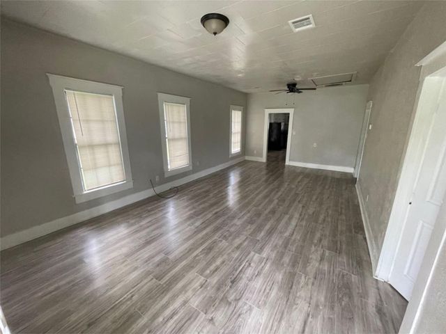 2010 13th Street, Port Arthur, TX 77640