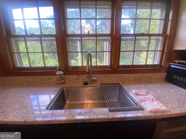123 Hillcrest Road, West Point, GA 31833