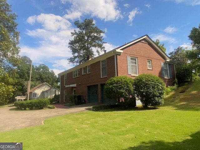 123 Hillcrest Road, West Point, GA 31833