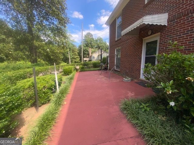 123 Hillcrest Road, West Point, GA 31833
