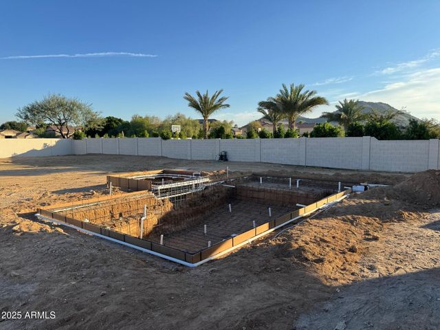 7090 W Celestine Drive, Peoria, AZ 85383