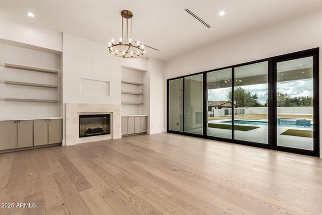 7090 W Celestine Drive, Peoria, AZ 85383