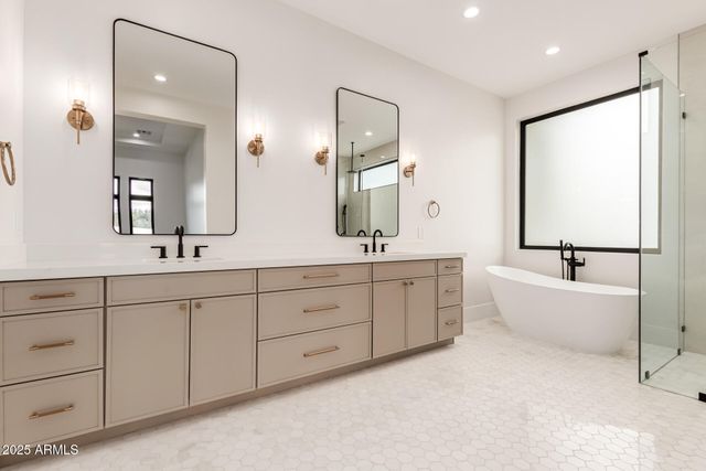 7090 W Celestine Drive, Peoria, AZ 85383