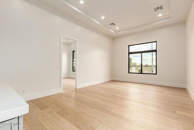 7090 W Celestine Drive, Peoria, AZ 85383