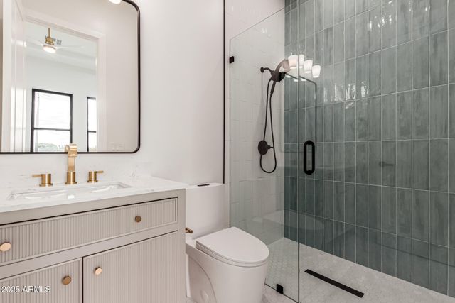 7090 W Celestine Drive, Peoria, AZ 85383