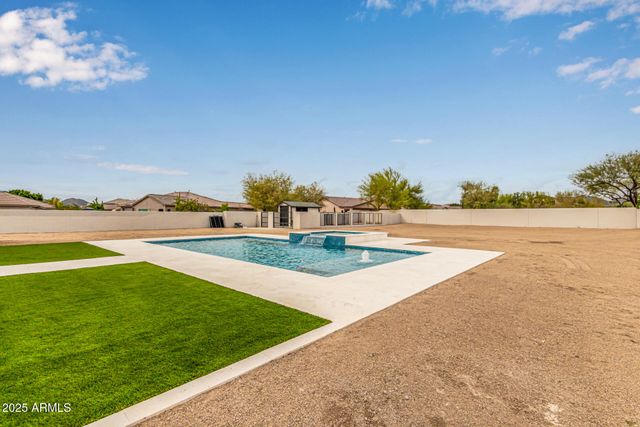 7090 W Celestine Drive, Peoria, AZ 85383