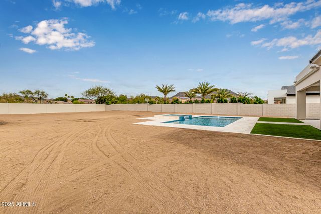 7090 W Celestine Drive, Peoria, AZ 85383