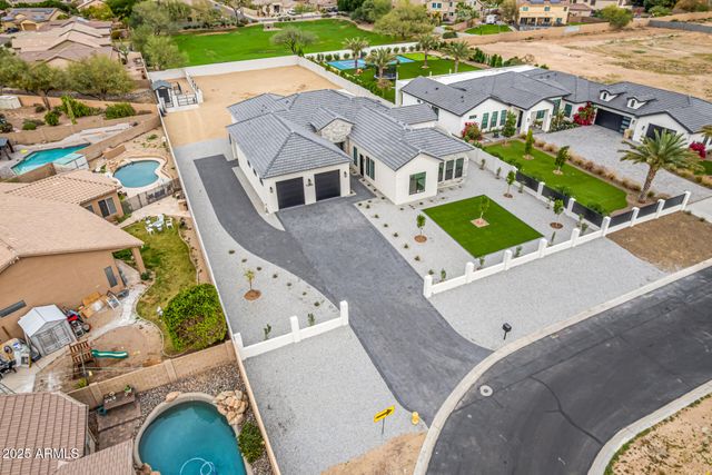 7090 W Celestine Drive, Peoria, AZ 85383