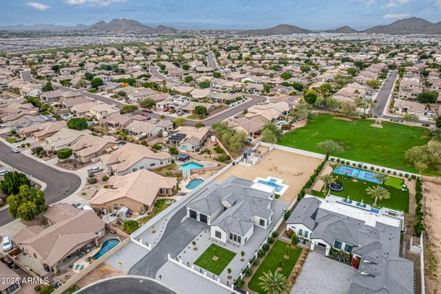 7090 W Celestine Drive, Peoria, AZ 85383