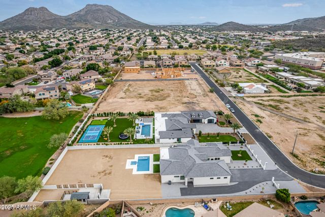 7090 W Celestine Drive, Peoria, AZ 85383