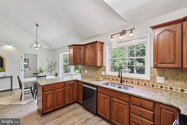 7584 CARLIN RD, Hanover, MD 21076