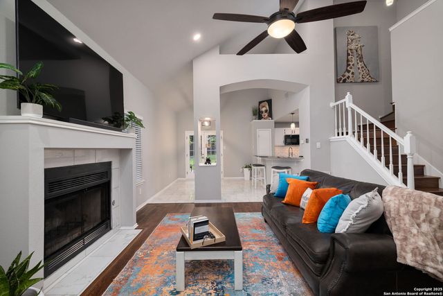 7507 Silent Cloud, San Antonio, TX 78250