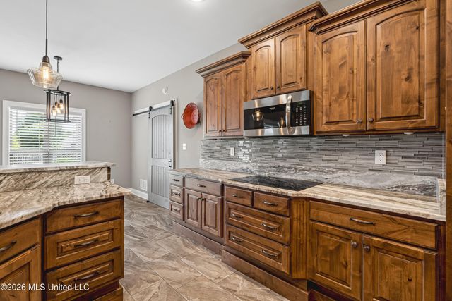 2190 Redbud Cove, Southaven, MS 38672