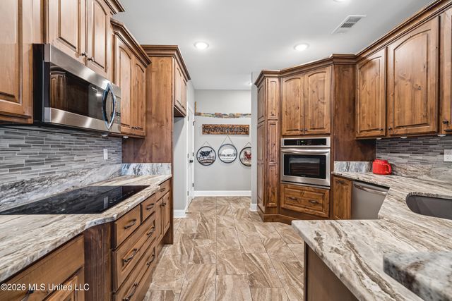 2190 Redbud Cove, Southaven, MS 38672