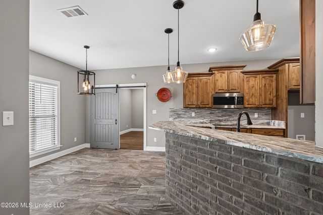 2190 Redbud Cove, Southaven, MS 38672